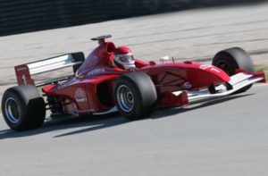 Formel 1 Wagen selber fahren mit unglaublicher Beschleunigung