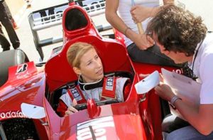 Formel 1 Auto fahren mit Wippschaltung